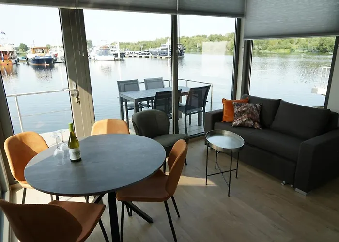 Floating vacationhome Tenerife